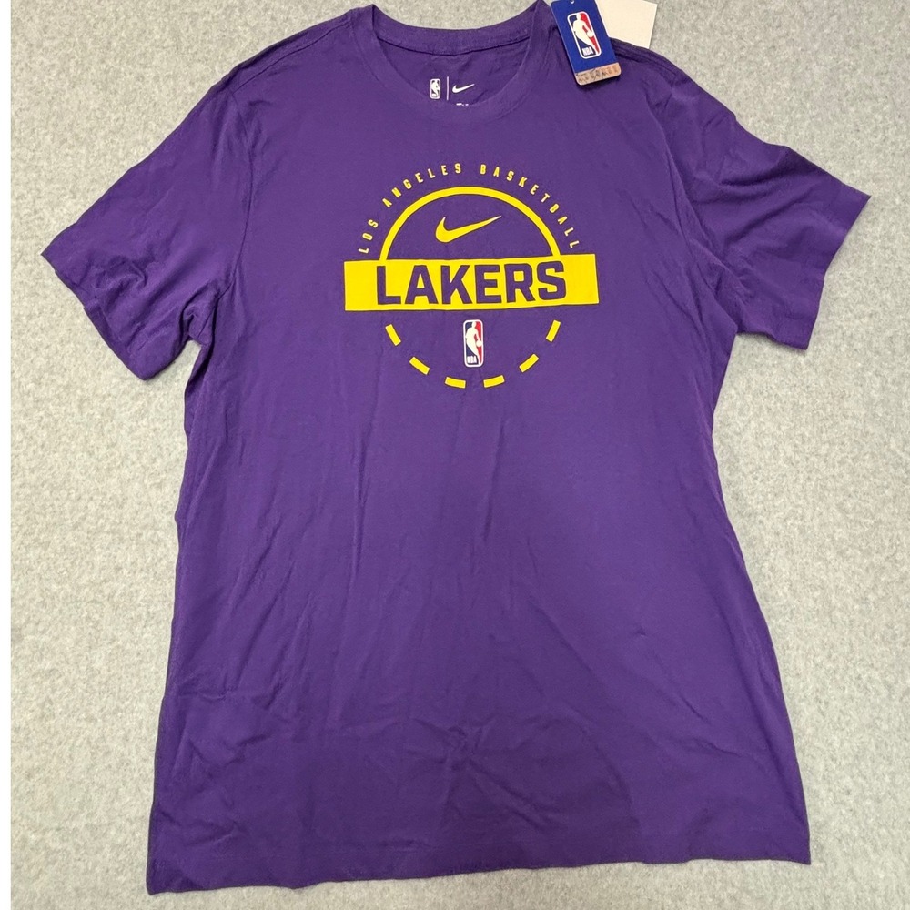 Nike Los Angeles Lakers NBA Mens Purple Graphic T-Shirt XL HQ9715-504 NWT
